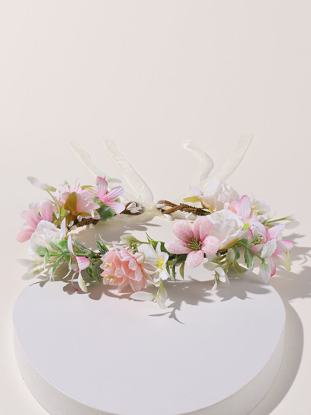 تاج زهرة الزفاف - زنبق الورد المغبر والمالوس