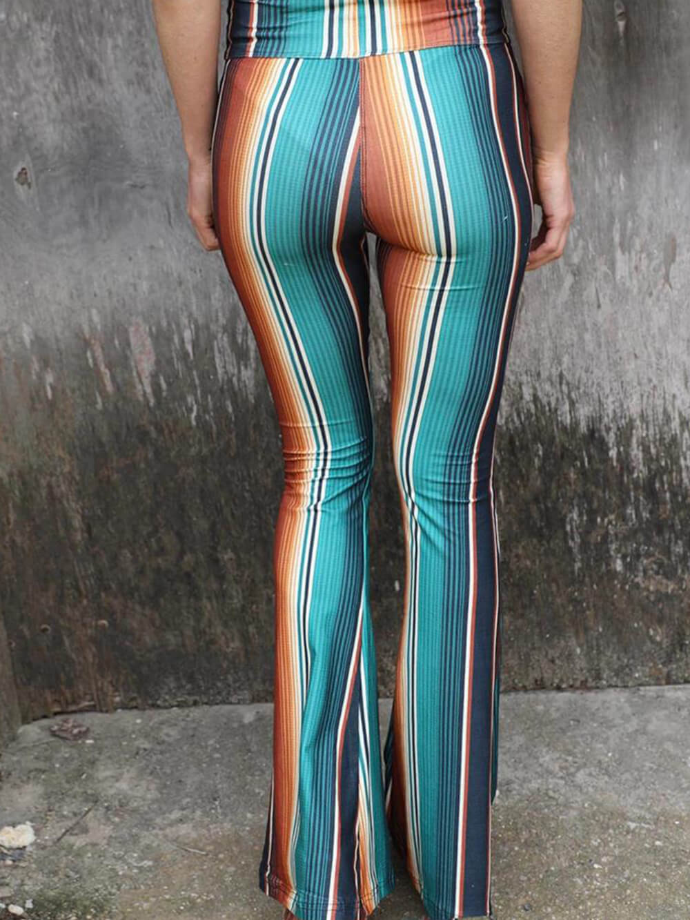 Obcisłe spodnie na co dzień z wysokim stanem i spodnie rozszerzane