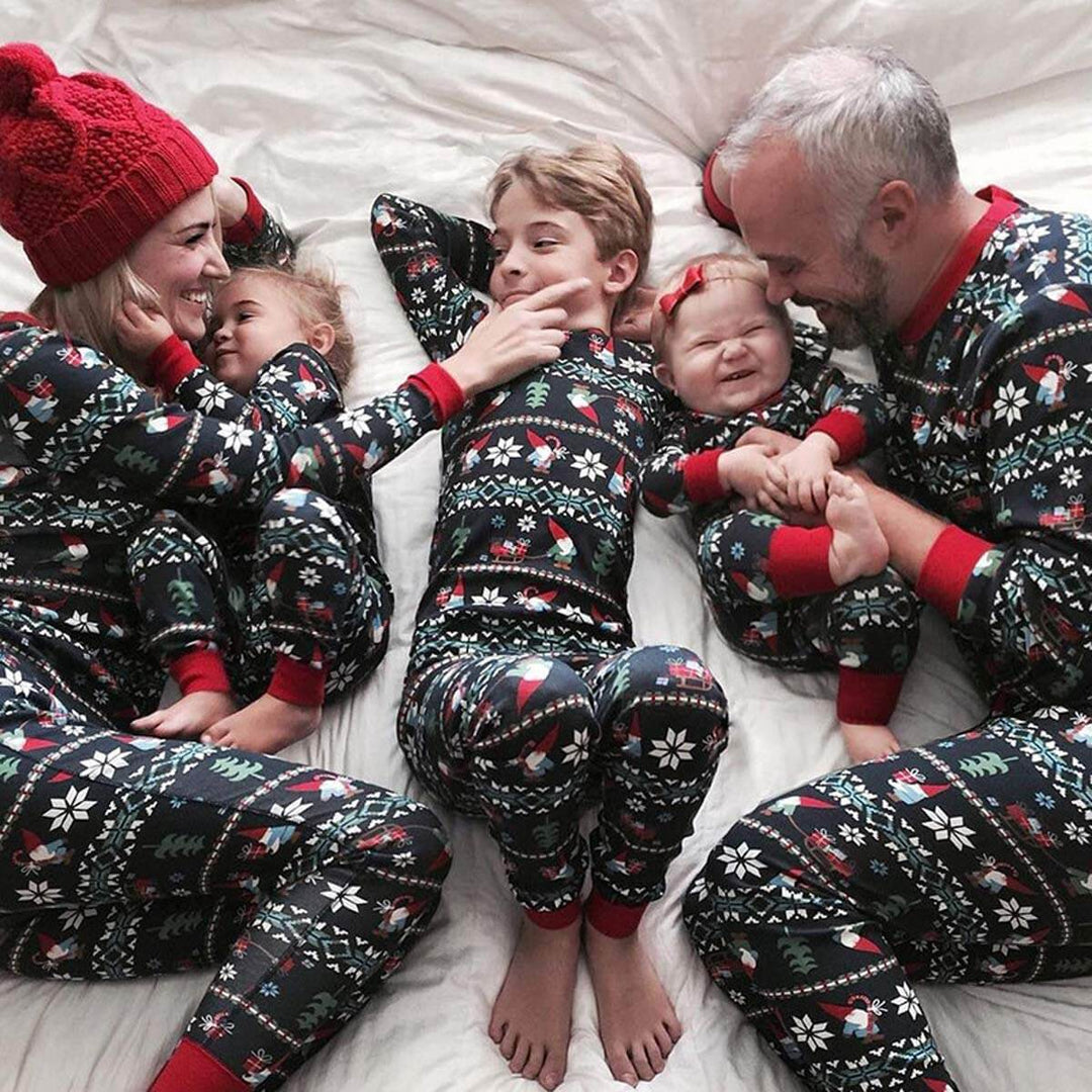 Cute Santa and Snowflake Print Family Matching Pajamas Sets(with Pet's dog clothes)