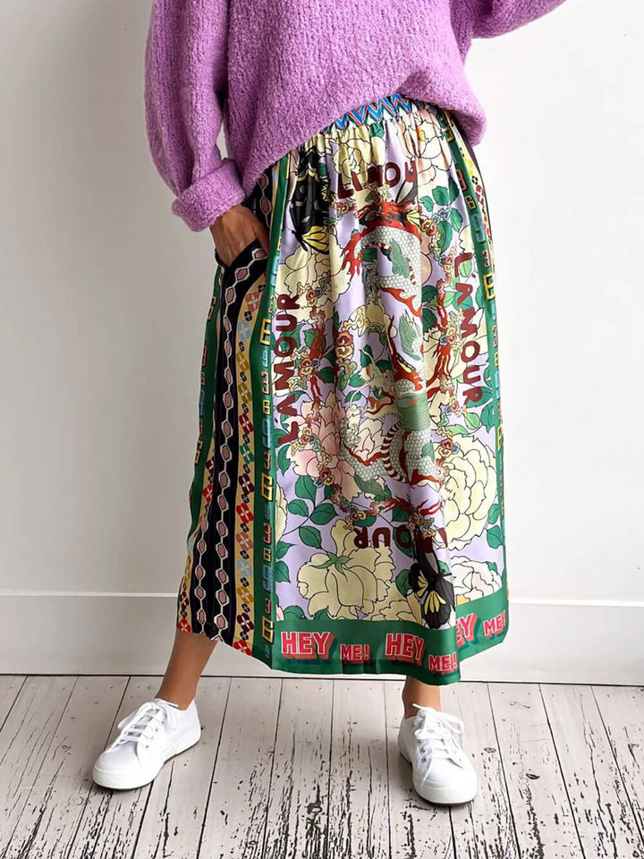 जातीय शैली निजीकृत भित्तिचित्र आरामदायक साटन प्रिंट स्कर्ट
