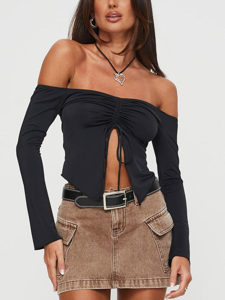 Carradine Off The Shoulder Top שחור