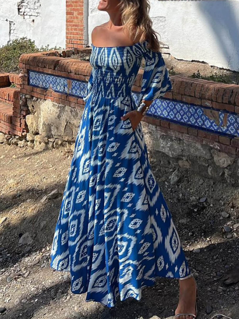 Tatil Etnik Desenli Büzgülü Düşük Omuzlu Cepli Maxi Elbise