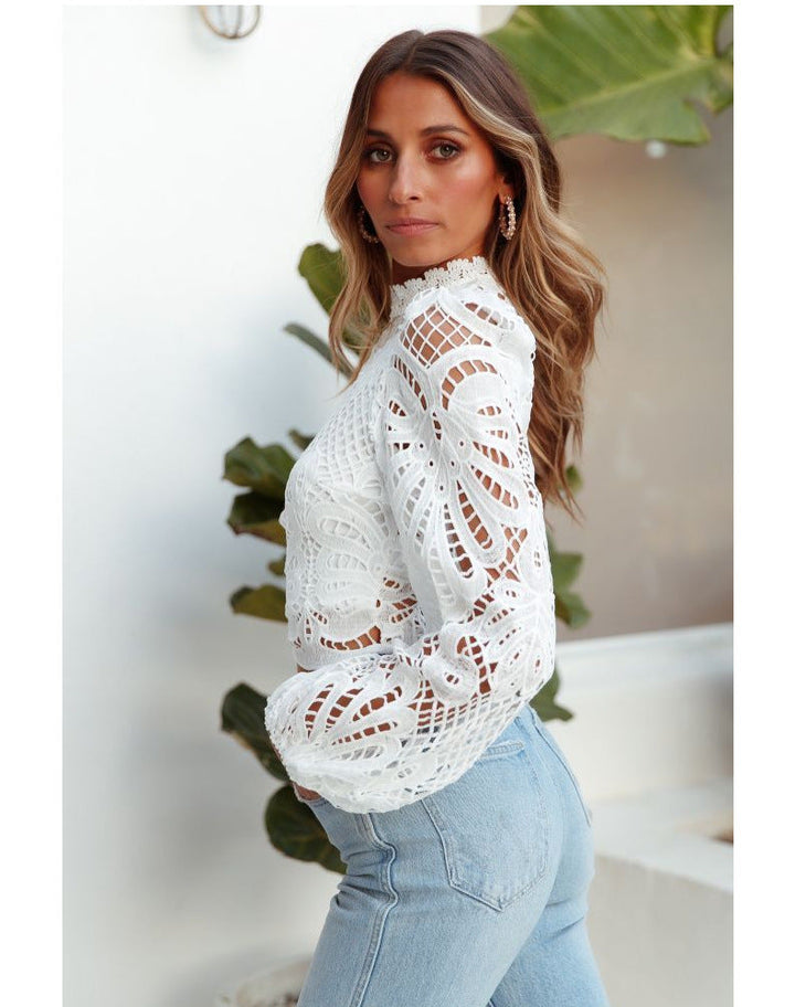 Fransk stil Elegant Flare Sleeve Håndlavet Lace Eyelet Top