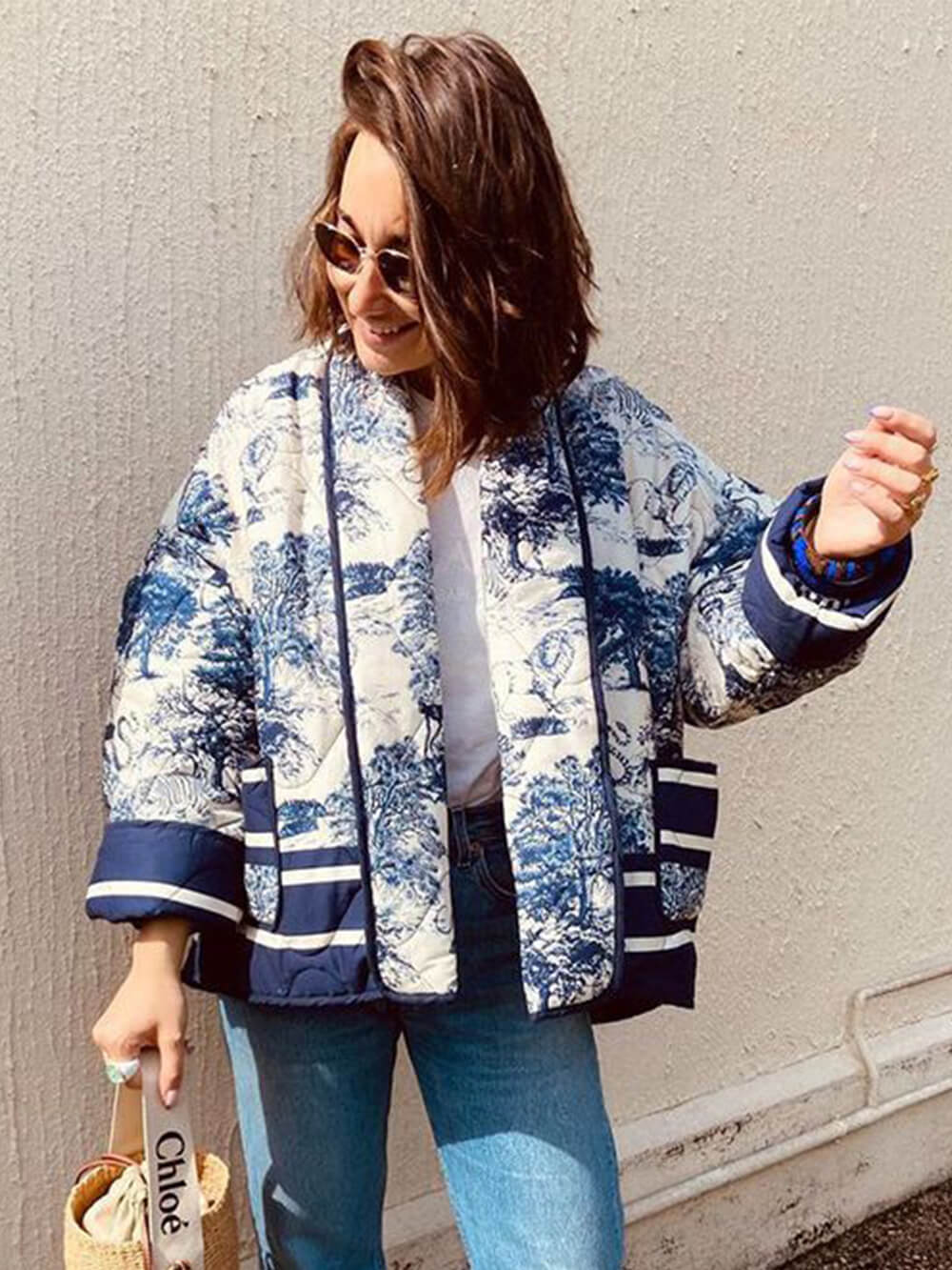 Chaqueta acolchada de algodón estampada con bolsillos dobles