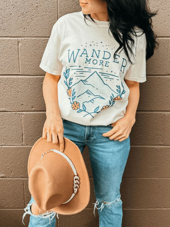 Wander More Graphic T-paita