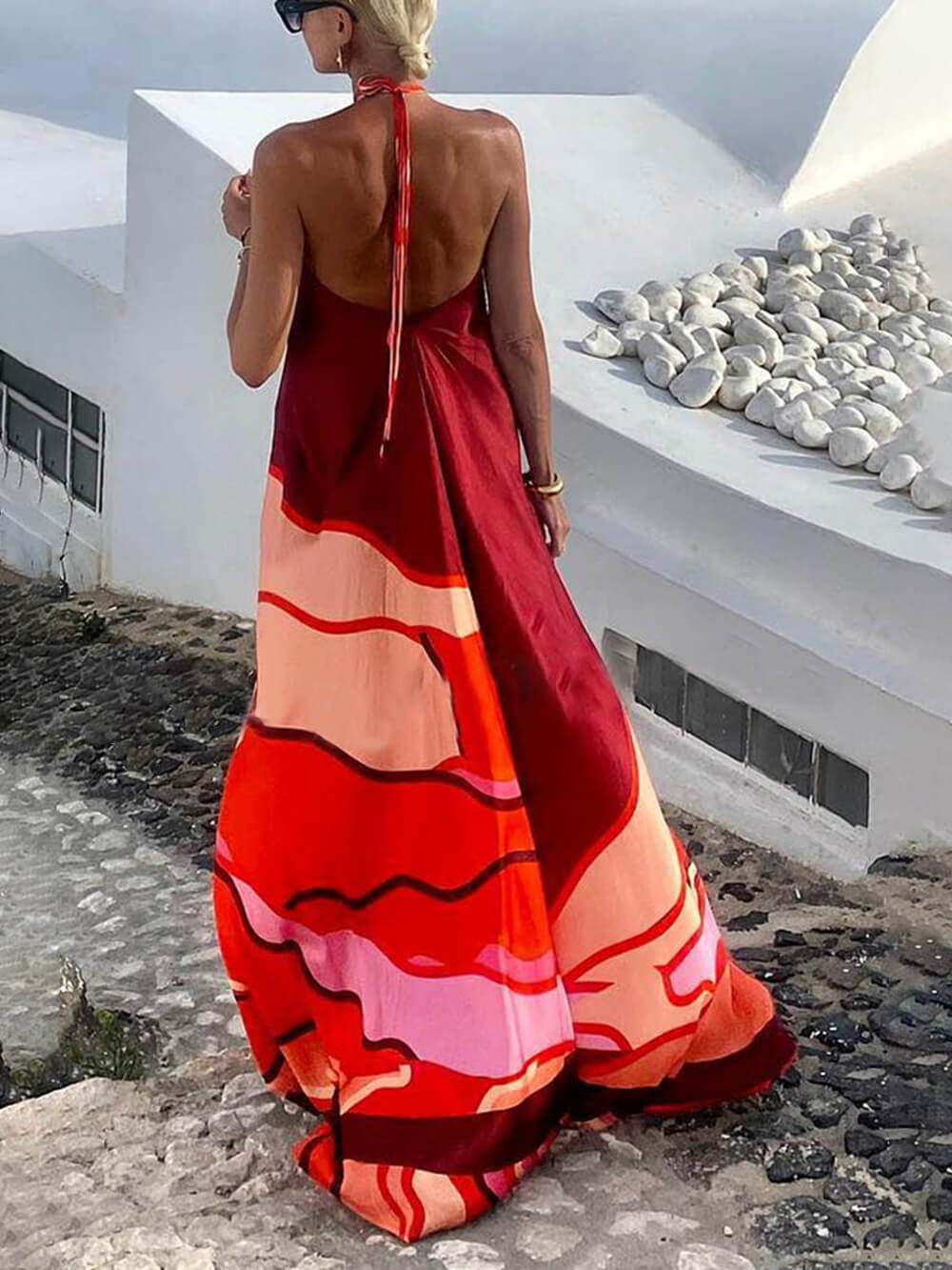 Vestido largo de una línea sin espalda estampado con cuello halter estilo vacaciones de verano