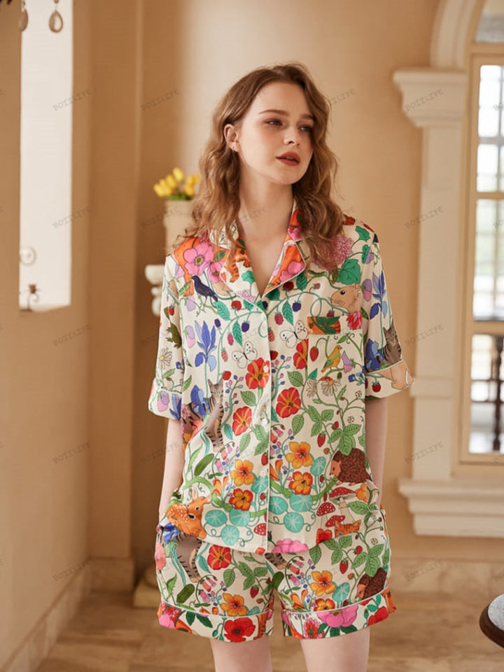 Kurzes Loungewear-Set aus Eisseide mit weißem Waldgarten-Print