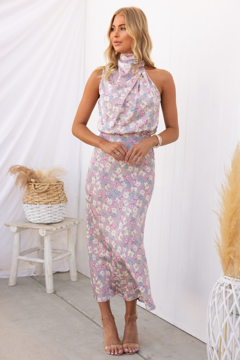 Wine Country Dates Floral Halter Neck Elastik Talje Maxi Kjole