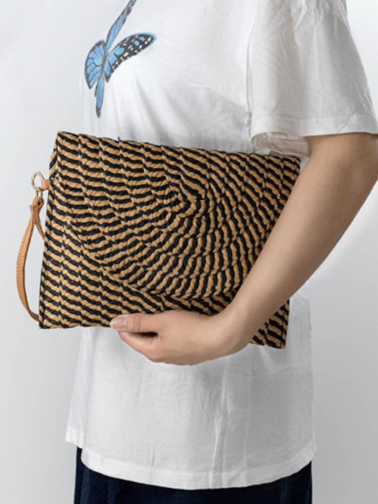 Bolso de paja tejido a mano: clutch y bandolera