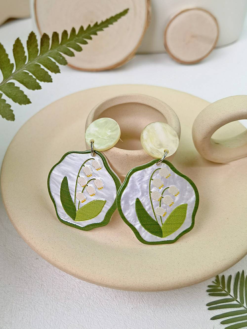 Cute Earrings Floral Design - Green Leaf Acrylic tulip