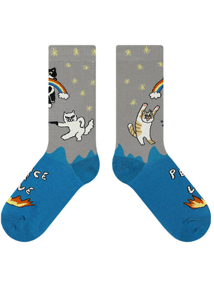 Niedliche Cartoon-Meow-Meow-Socken in der Mitte der Wade