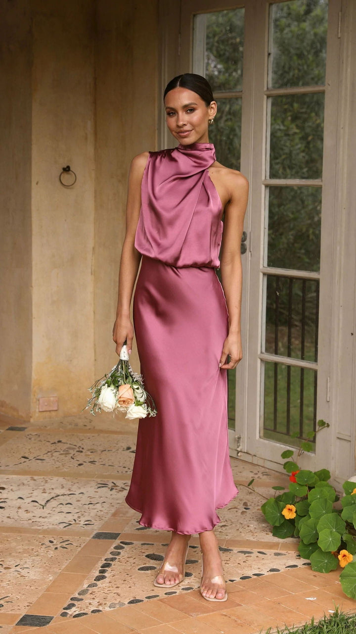 Curve Satin Ruched Halter Neck Maxi Kleed An Orchidee