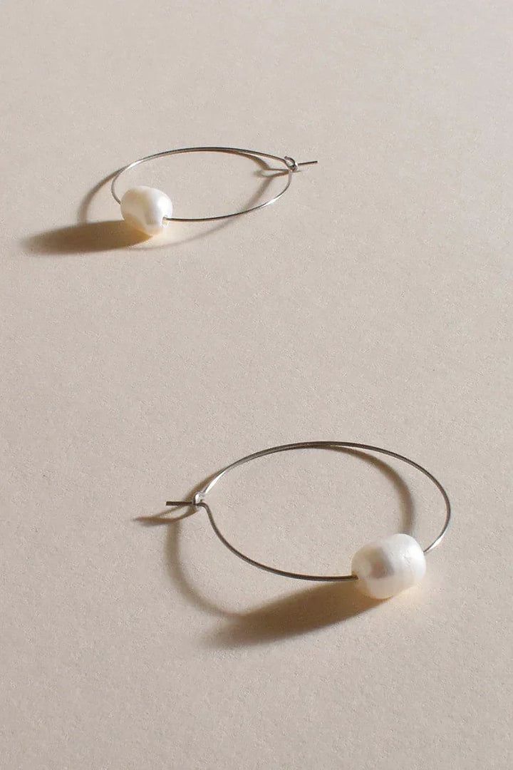 Simple Pearl Fine Wire Hoops - Cream/Silver