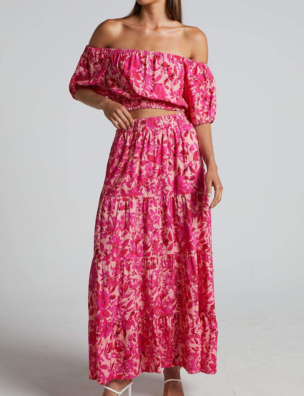 Off Shoulder Puff Sleeve Shirred toppi vaaleanpunainen kukka