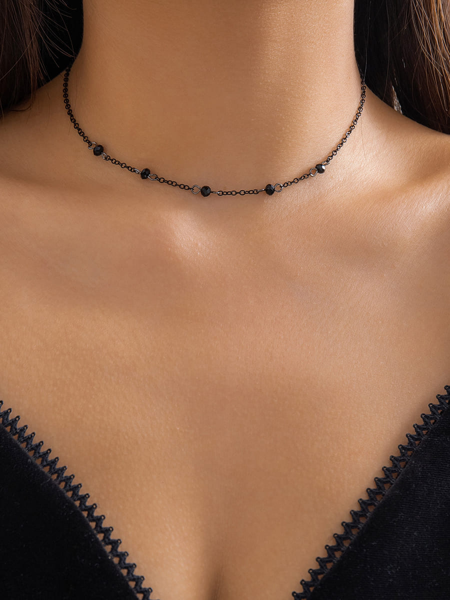 Collier minimaliste gothique