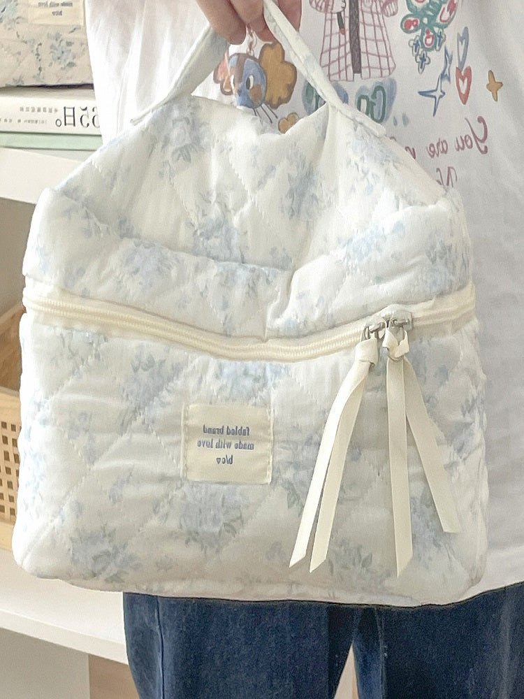 حقيبة مكياج على شكل زهرة الزبرجد