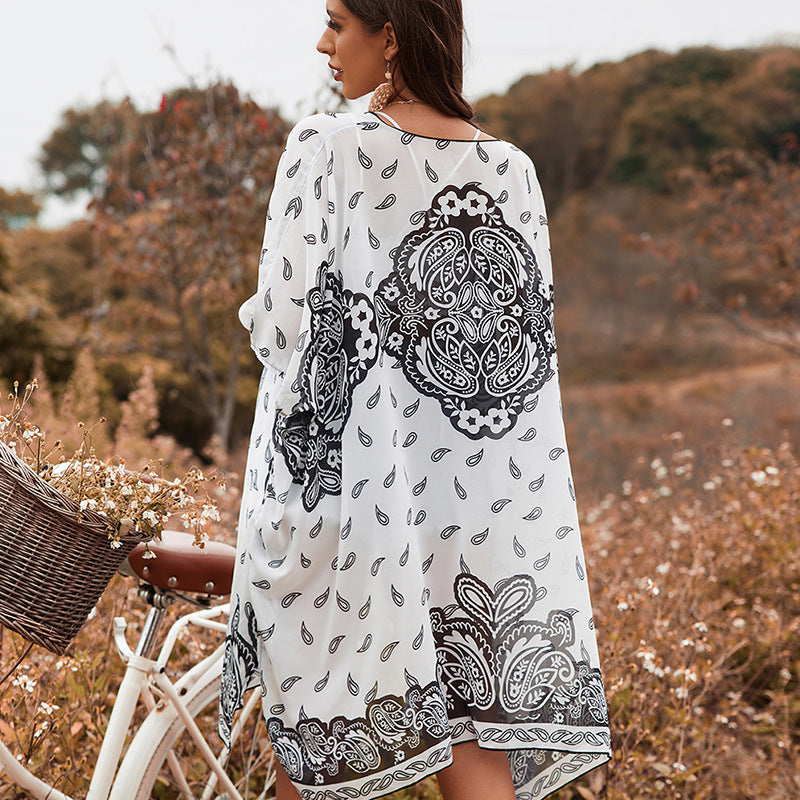 Sayulita Shawl Cape: Potištěné kimono s krátkým rukávem