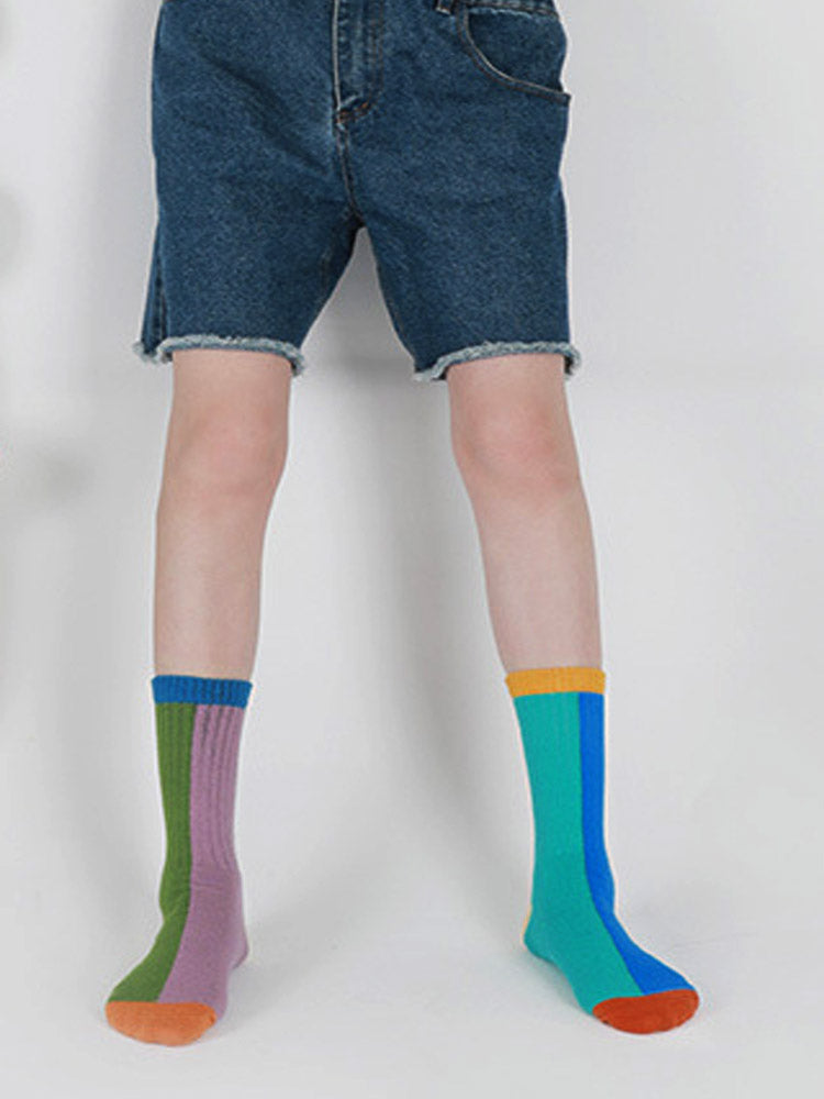 Asymmetrische Baumwollsocken im Farbblockdesign