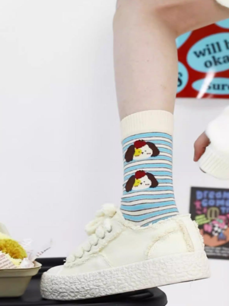 Niedliche Baumwollsocken mit Cartoon-Hund