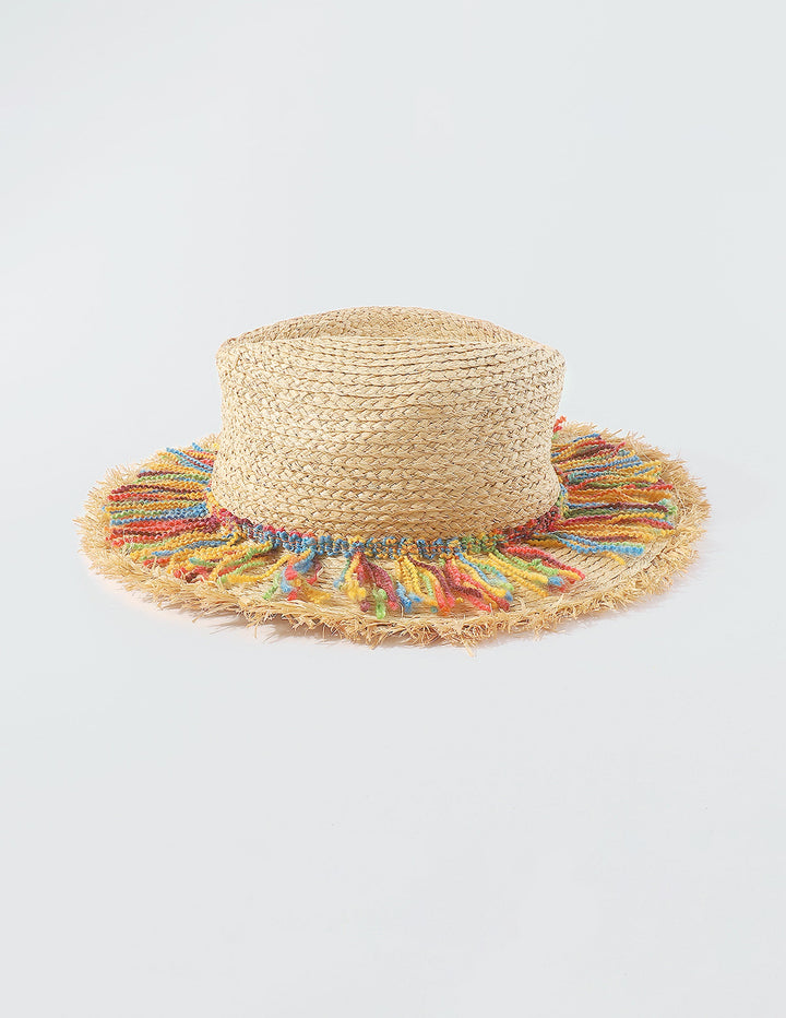 Cappello di paglia con nappe in corda di cotone colorato