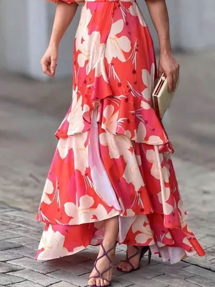 Elegancka, warstwowa sukienka z dekoltem w kształcie litery V