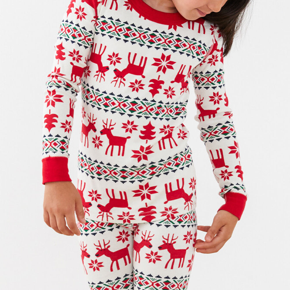 クラシッククリスマス鹿プリントファミリーお揃いパジャマセット（ペットの犬服付き）
