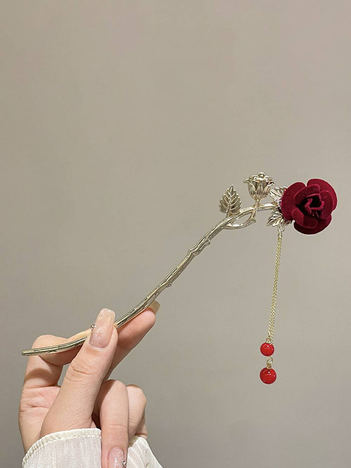 Vintage spinka do włosów z frędzlami w kształcie róży