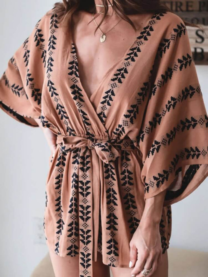 Romper met vastgebonden taille en print in mokka tribal wrap-playsuit
