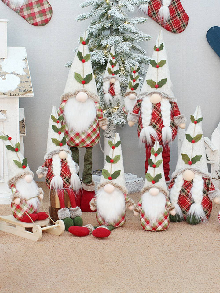 Muñecos de peluche de gnomo de árbol de Navidad a cuadros rojos con posturas sentadas y de pie