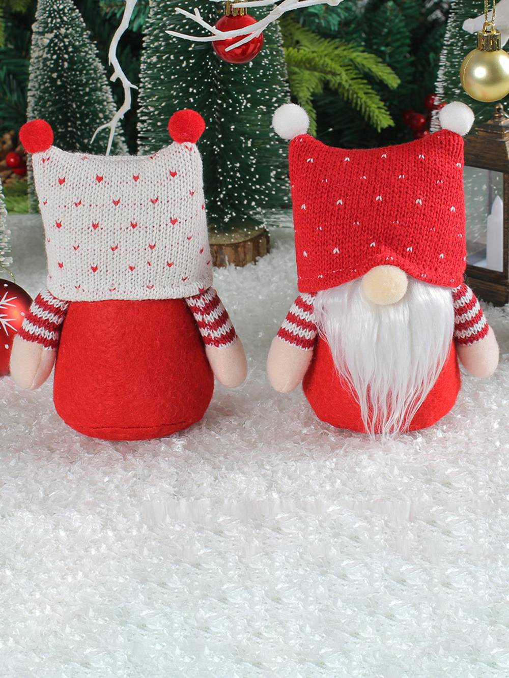 Søt juleplysj alvpar med strikket lue Rudolph Dolls