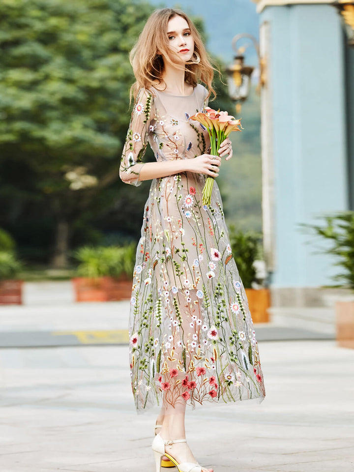 שמלת מיני גן שקוף רקומה פרח