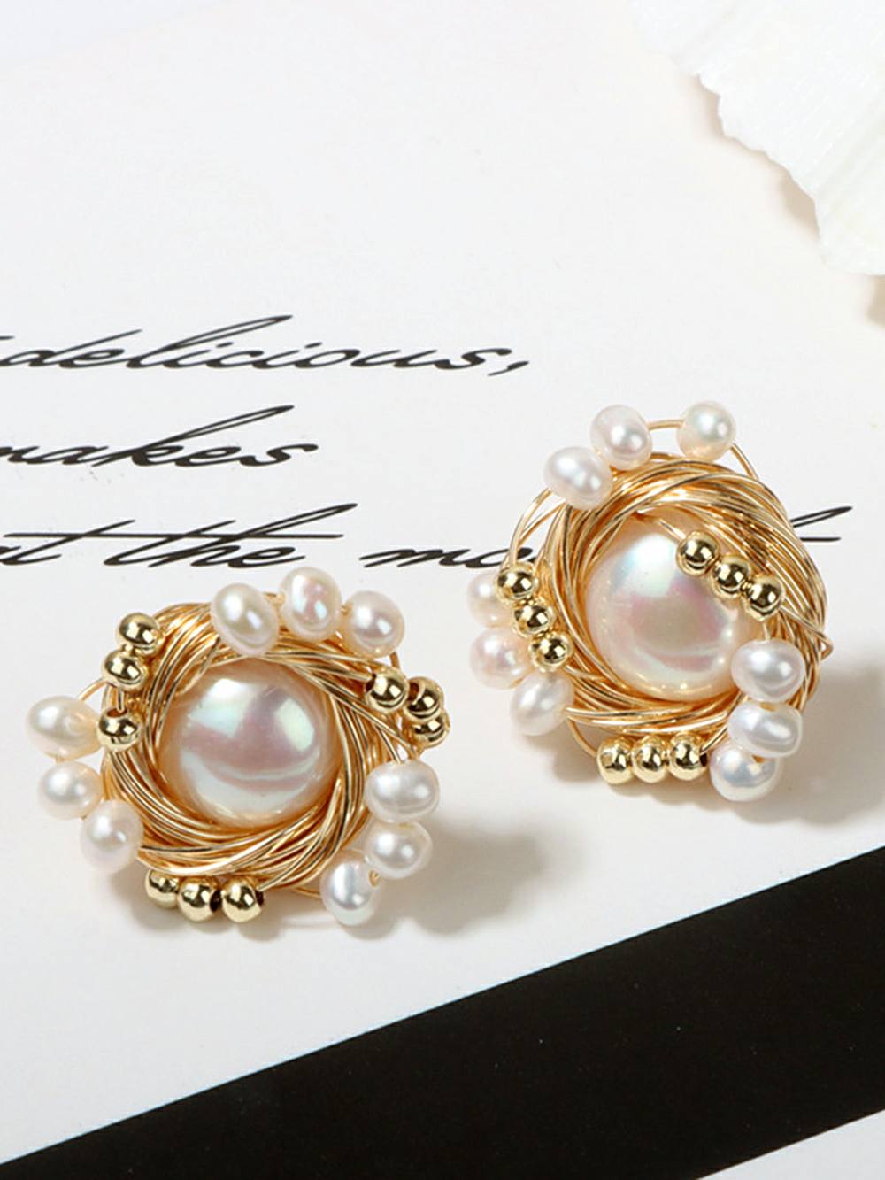 Vintage, ręcznie wykonane kolczyki z naturalnymi perłami w kształcie ptasiego gniazda