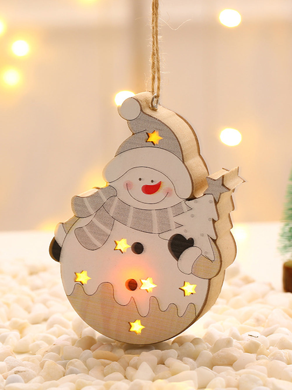 Ornamenti pendenti luminosi in legno di Natale