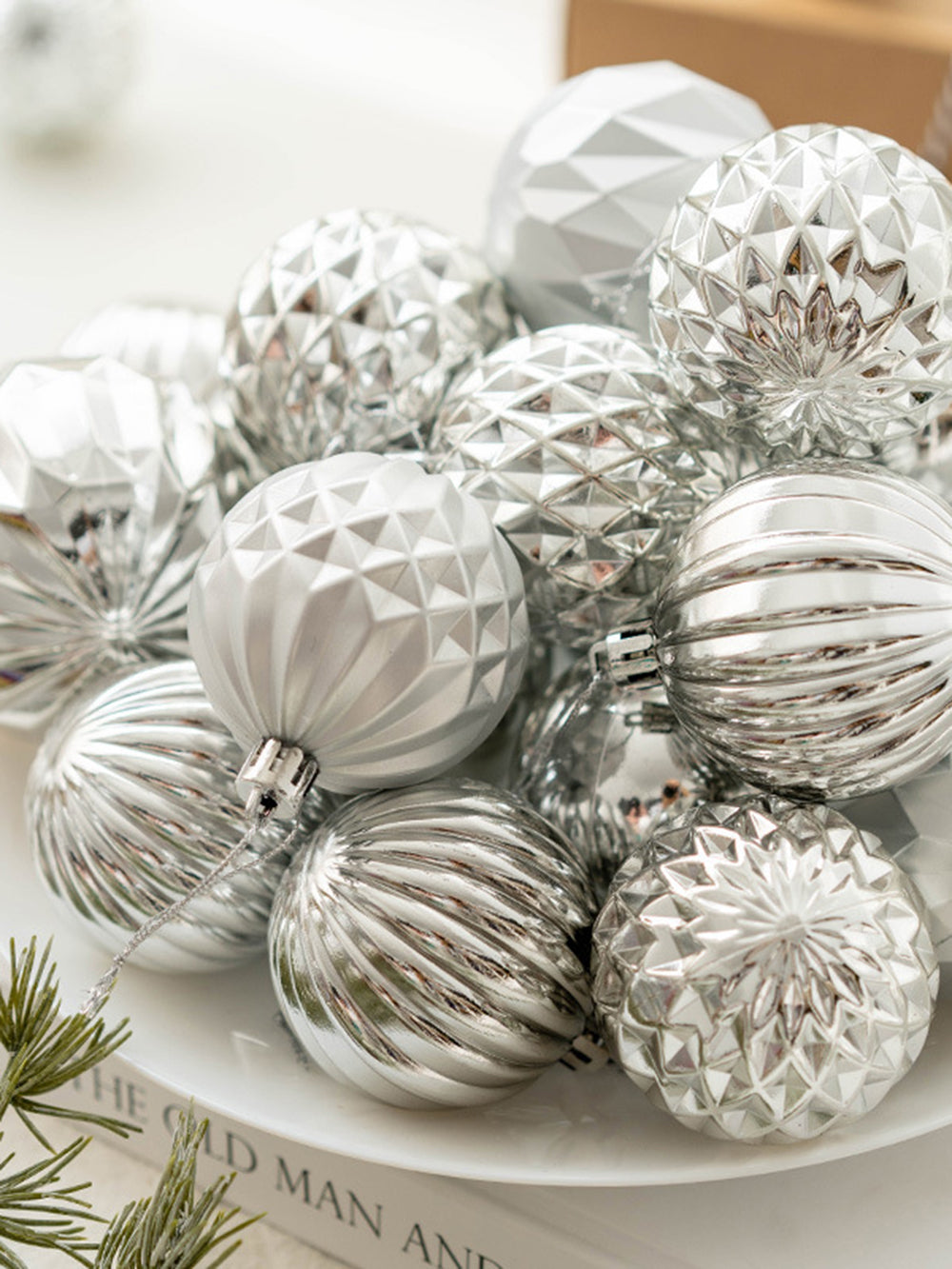 12 piezas colgante de árbol de Navidad con ventana de bola de Navidad