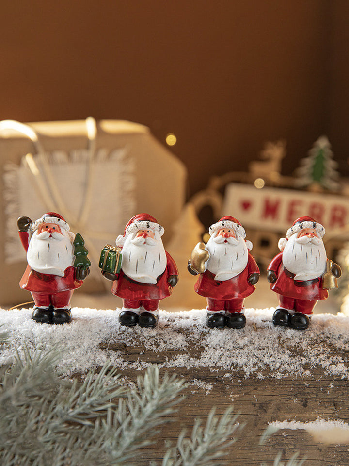 Ornamenti dipinti di decorazioni natalizie