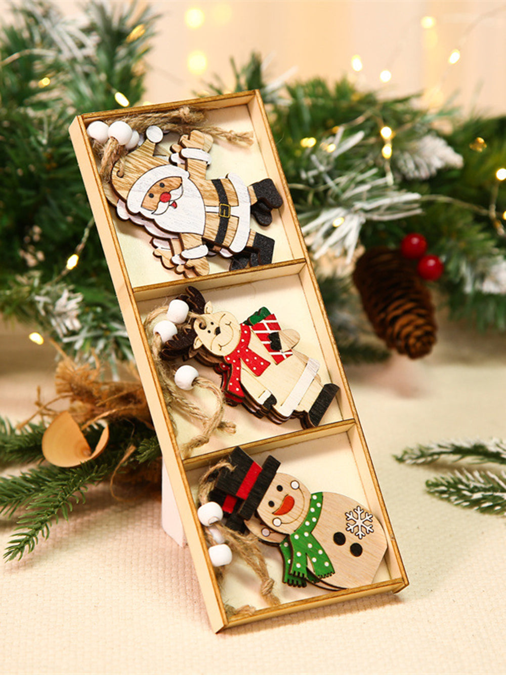9 stk juletræsdekoration gaveæske med små ornamenter