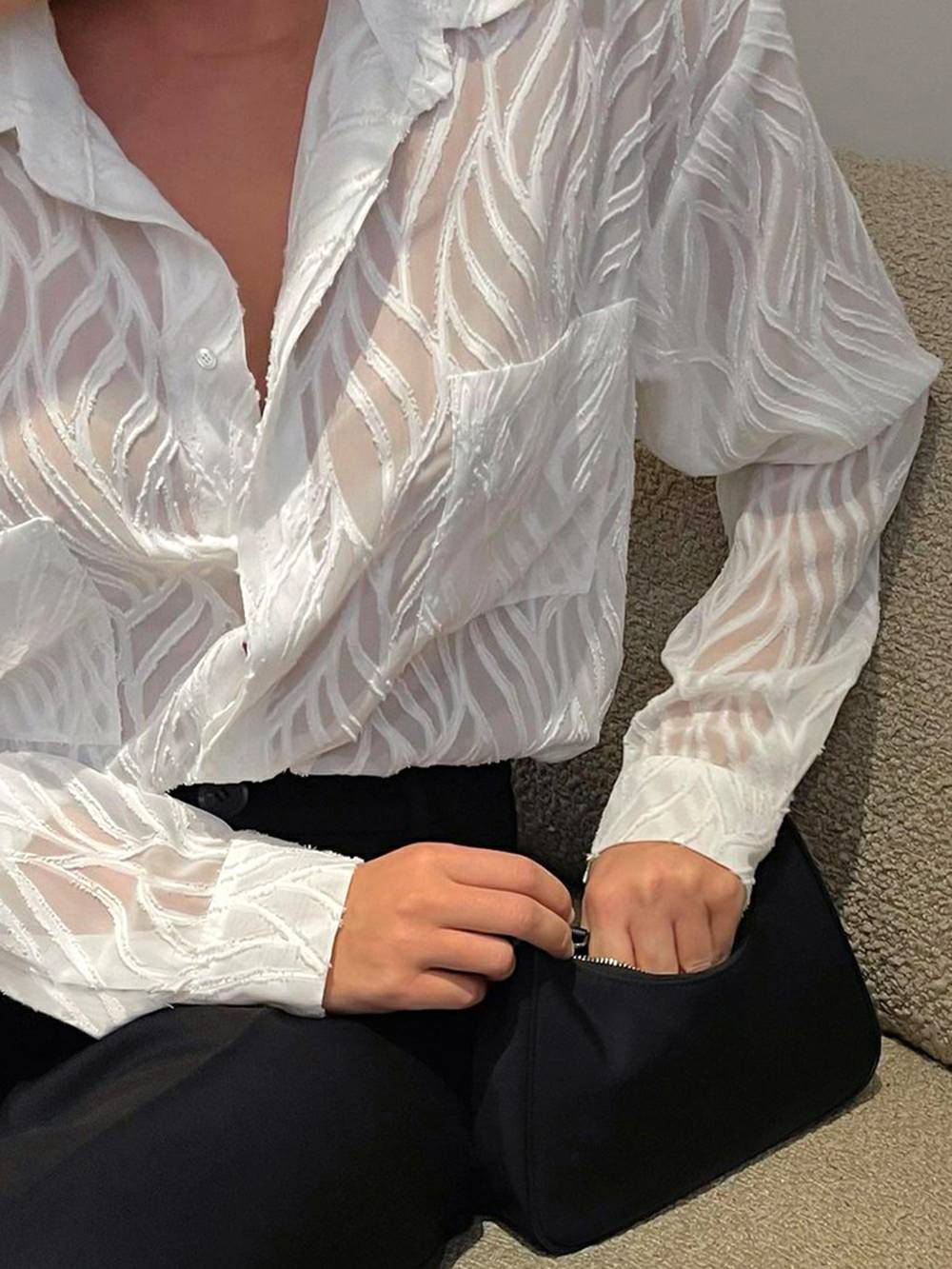 Witte damesblouses dunne revers elegante shirts met lange mouwen