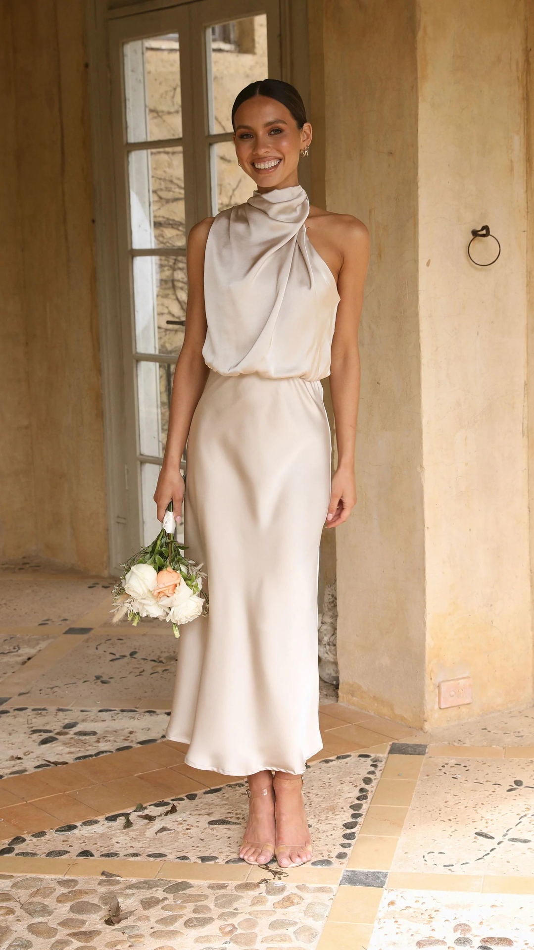 Curve Satin Ruched Halter Neck Maxi Kleed An Orchidee
