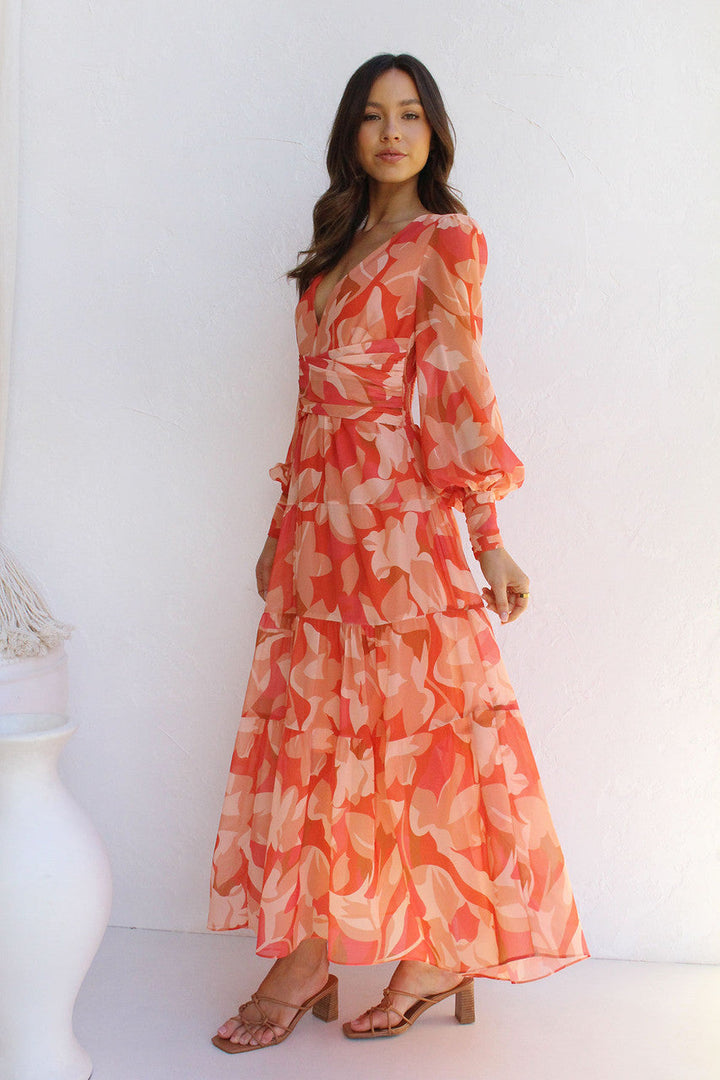 Sukienka maxi z motywem malowanych kwiatów i rękawami balonowymi