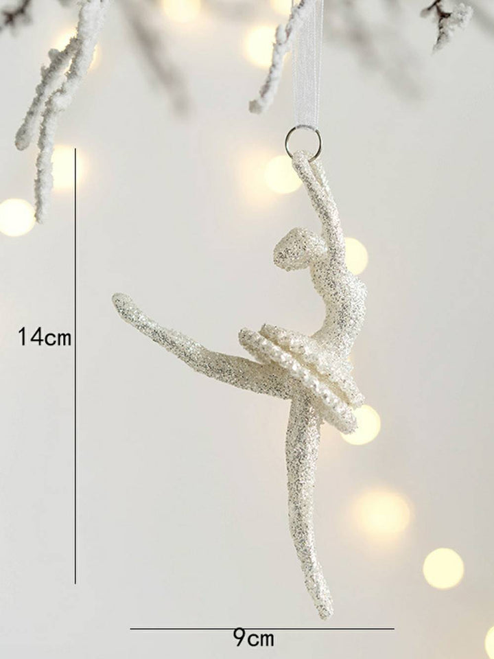 Kerstdecoratie: Engelachtig meisje met glinsterende vijfpuntige ster