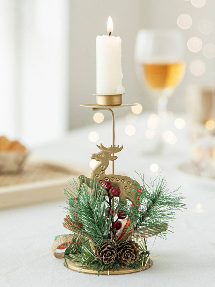 Weihnachtlich goldener Kerzenhalter aus Eisen – festlicher Deko-Akzent