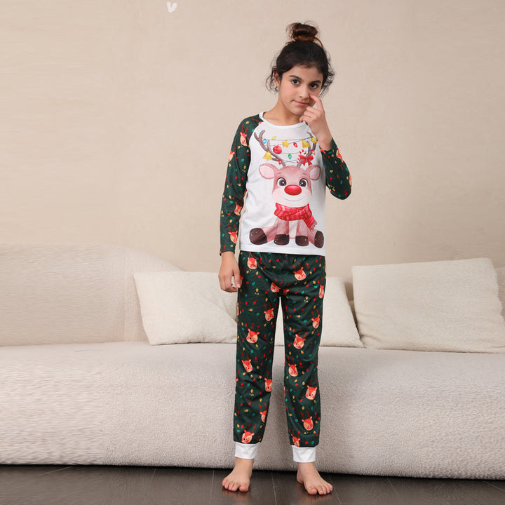 Conjuntos de pijamas a juego familiares con ciervos coloridos