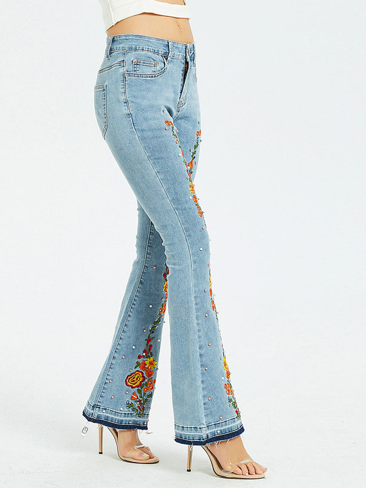 Jeans anchos de mezclilla bordados