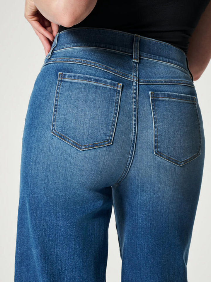 Jeans met wijde pijpen en middelhoge taille