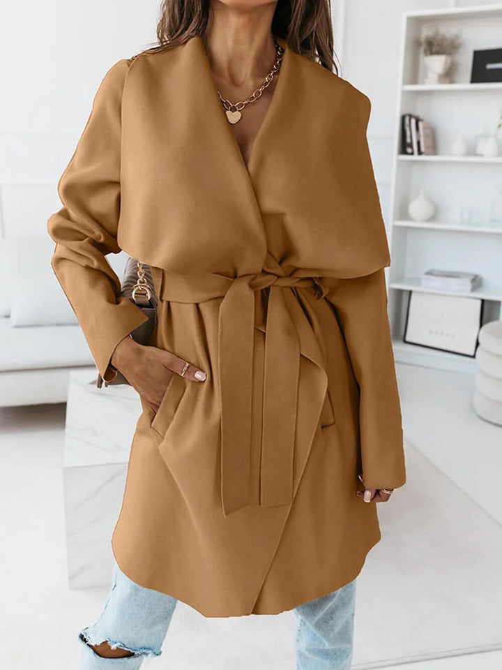 Oversized klopový kabát s páskem, střední délka s kapucí