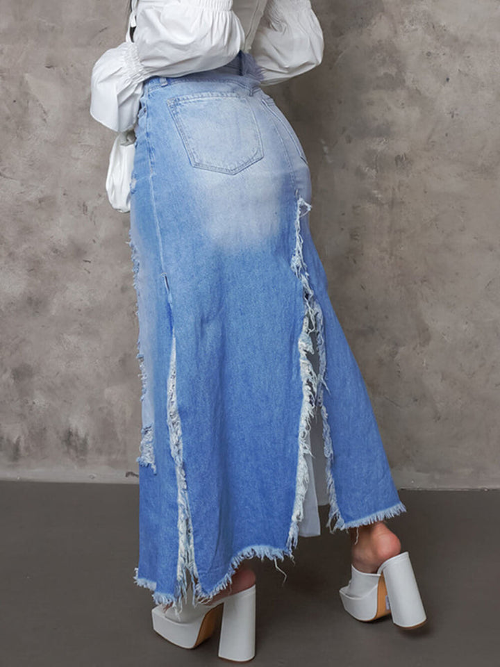 Roztřepená džínová sukně s vysokým pasem