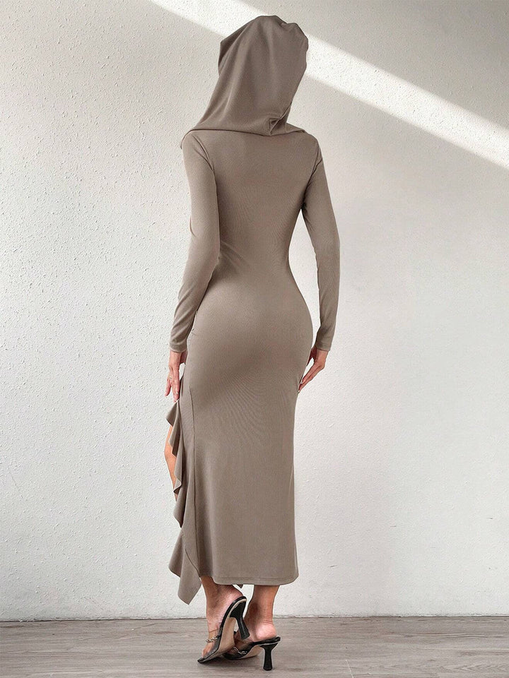 Κομψό Maxi Φόρεμα με κουκούλα και βολάν