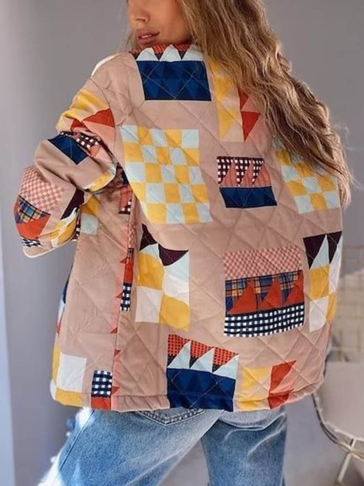 Pikowana, bawełniana kurtka z kontrastowym nadrukiem i kieszeniami