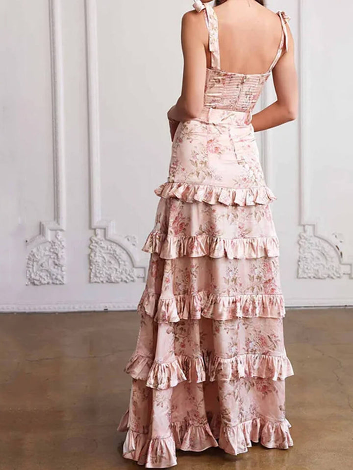 Elegantní maxi šaty s plisovanými popruhy
