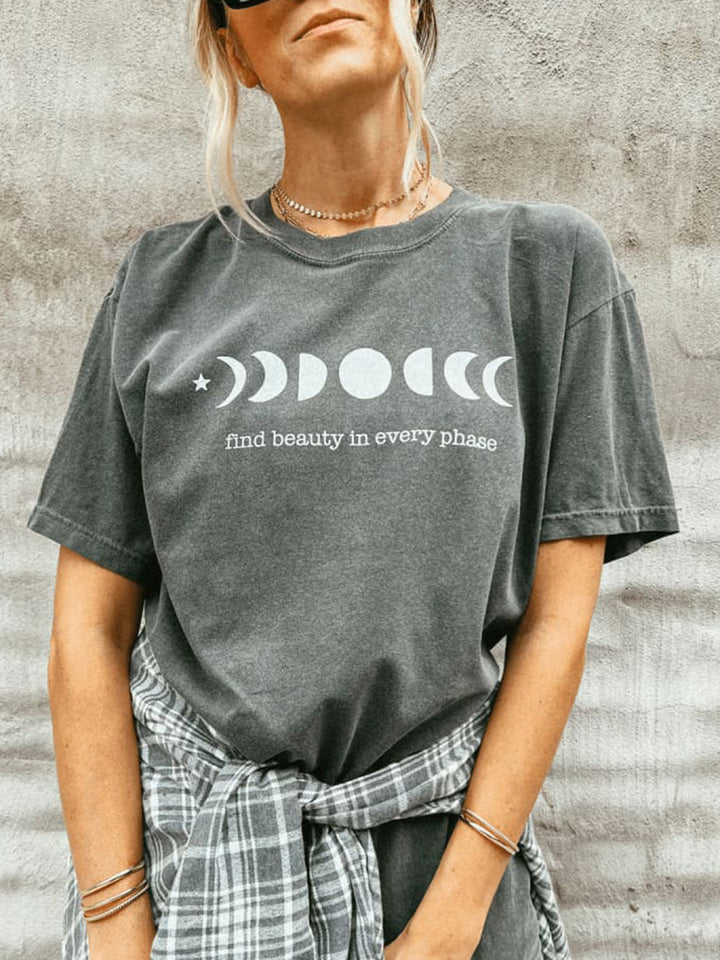 Camiseta com estampa de fases da lua